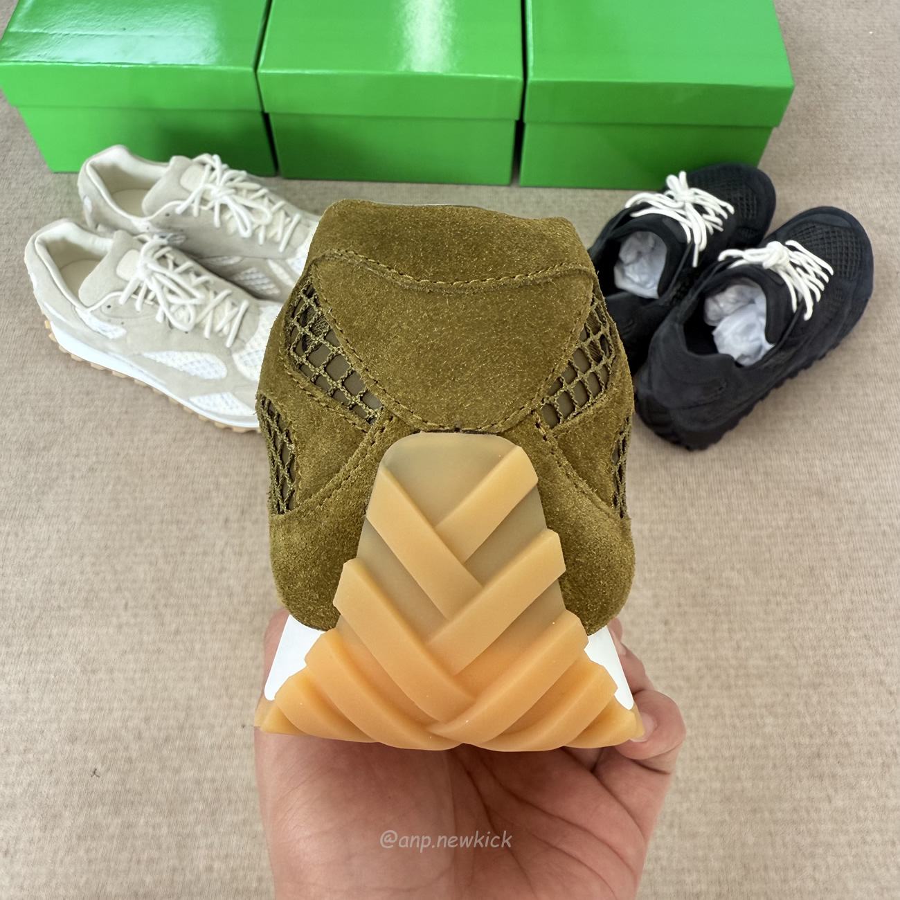 Bottega Veneta Orbit Olive Oil Black Gray 797306 V4je1 3310 (3) - www.newkick.org